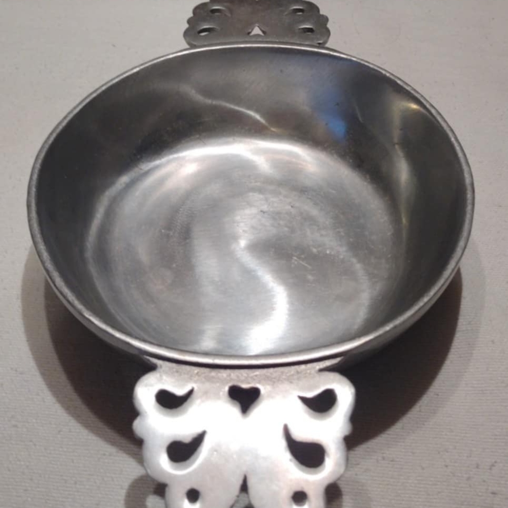 Vintage Wilton bicentennial Armetale Plough Tavern Double Handled Porringer Bowl - Picture 12 of 12